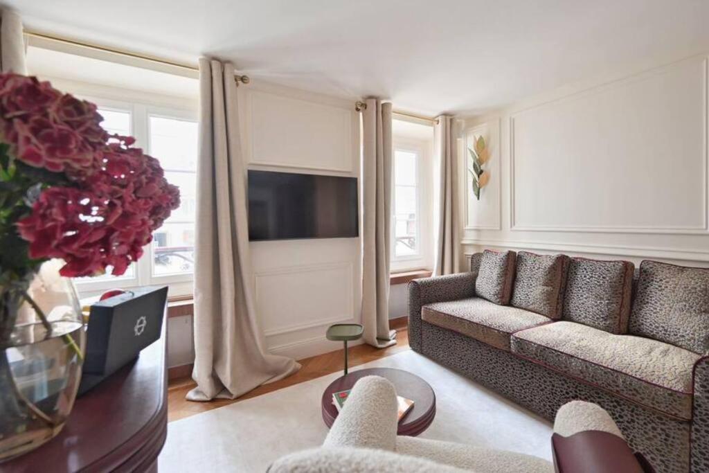 Apartment Louvre Et Luxe Paris